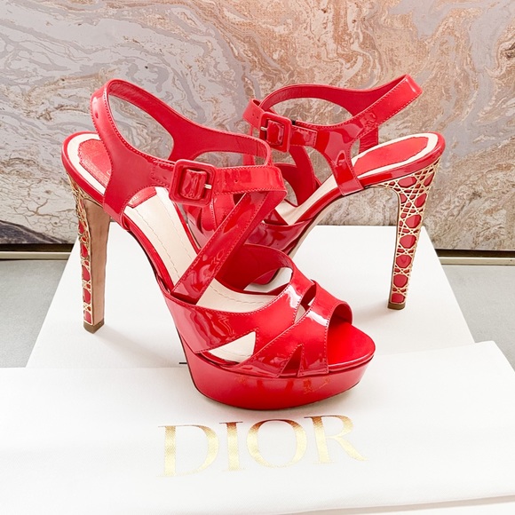 Christian Dior Red Patent Leather Cannage Sandals - Picture 5 of 11